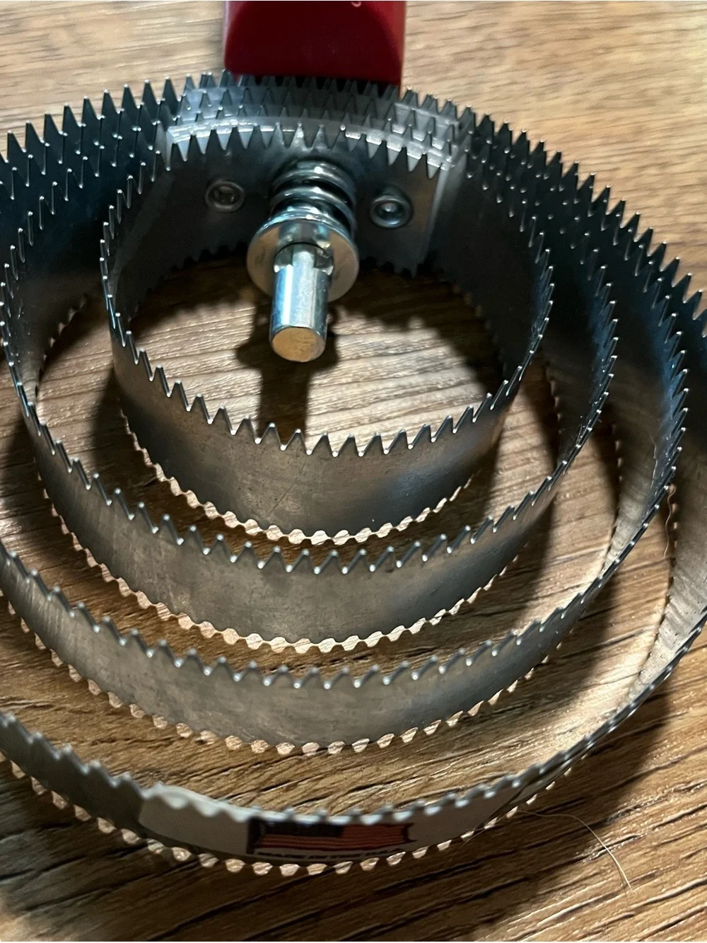 Decker Spiral Galvanized Steel Curry Comb, Dog, Horse, Red, Brush